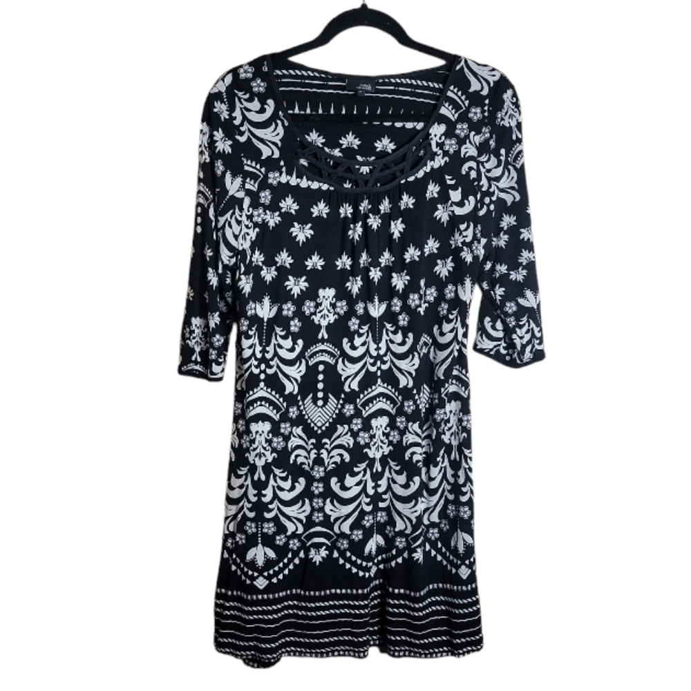 Next maternity black white paisely, floralprint scoop neck dress size 16